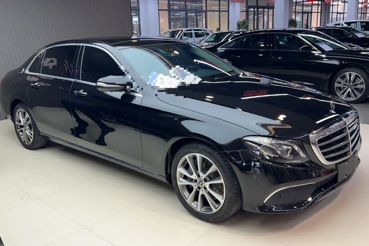 Used Mercedes-Benz E-Class 2018 Facelift E 300 L Luxury Edition
