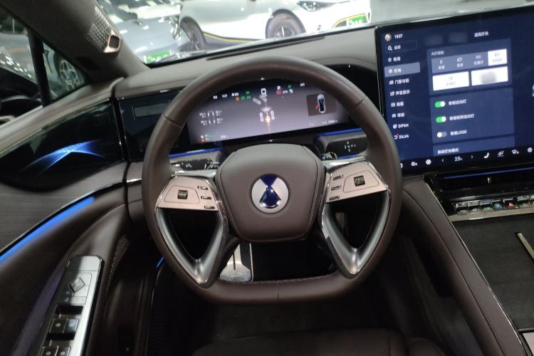 Used Denza Z9 2024 1100 km All-Wheel-Drive Ultra Version