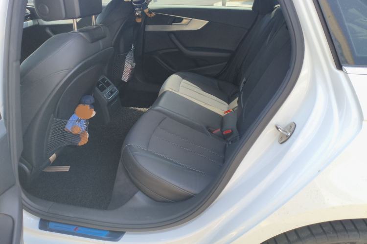 Used Audi A4L 2018 30th Anniversary Edition 40 TFSI Sport Edition