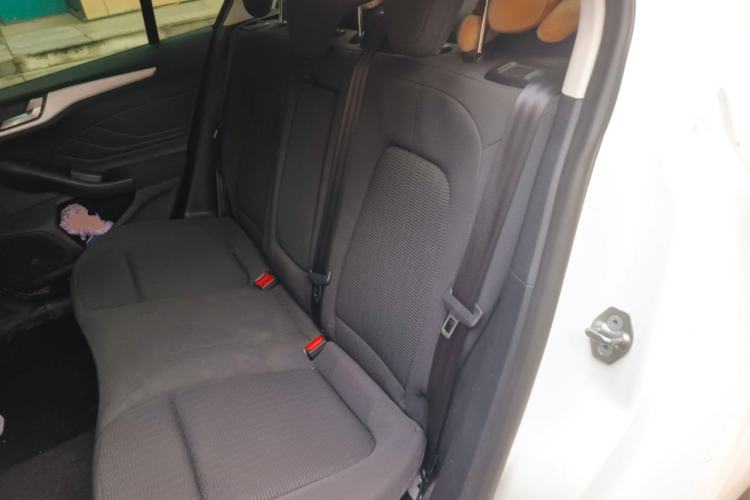 Used Ford Focus 2019 Sedan 1.5L Manual FENGYUE Model China V Emission Standard