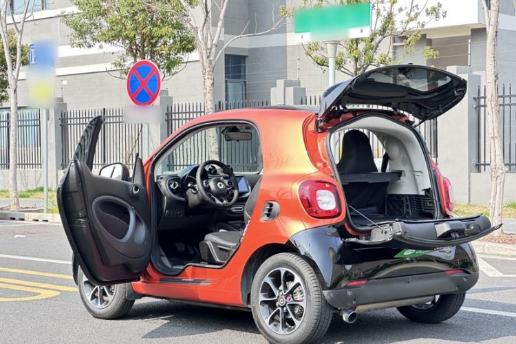 Used smart fortwo 2015 1.0L 52 kW Hardtop Passion Edition
