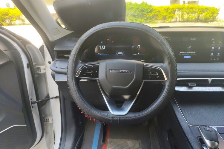 Used Venucia V 2021 260T Idol Edition