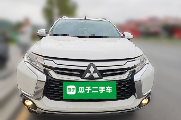 Used Mitsubishi Pajero Sport  Front