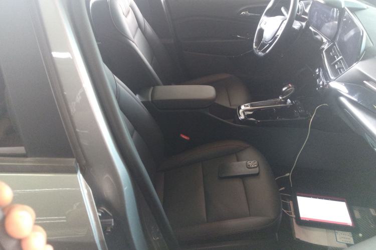 Used Chevrolet Seeker 2022 1.5T CVT RS Bee Wave Edition Right Front Seat