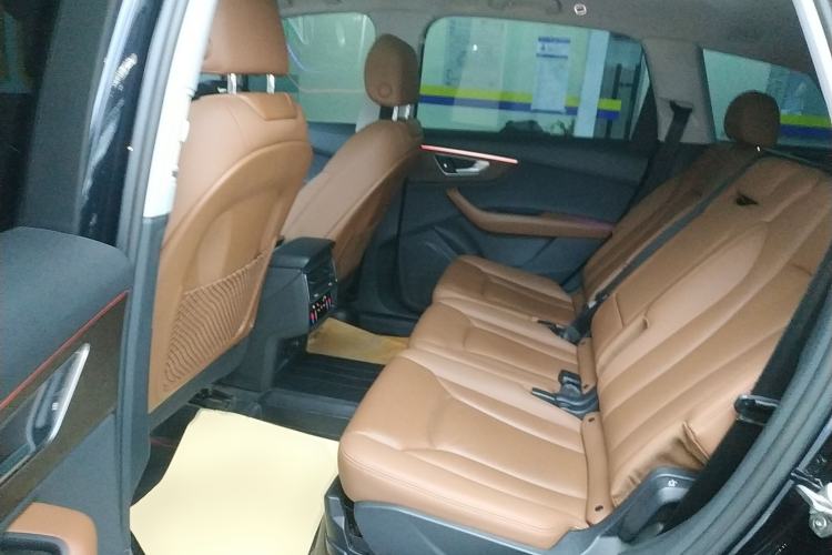 Used Audi Q7 2021 55 TFSI quattro S line Sport model