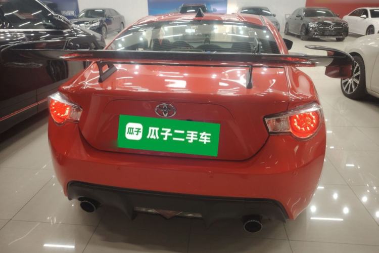 Used Toyota 86 2013 2.0L Automatic Luxury Version
