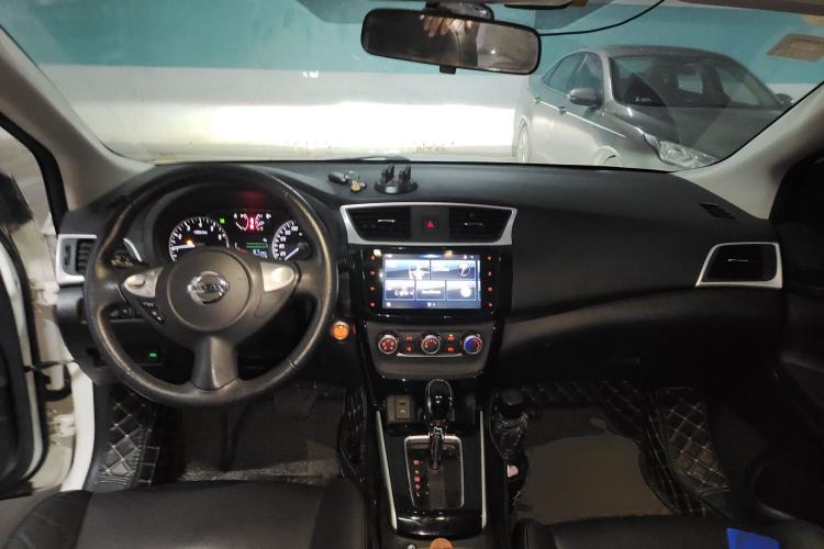 Used Nissan Sylphy 2019 1.6XV CVT Smart Connect Luxury Edition China V Standard Center Console