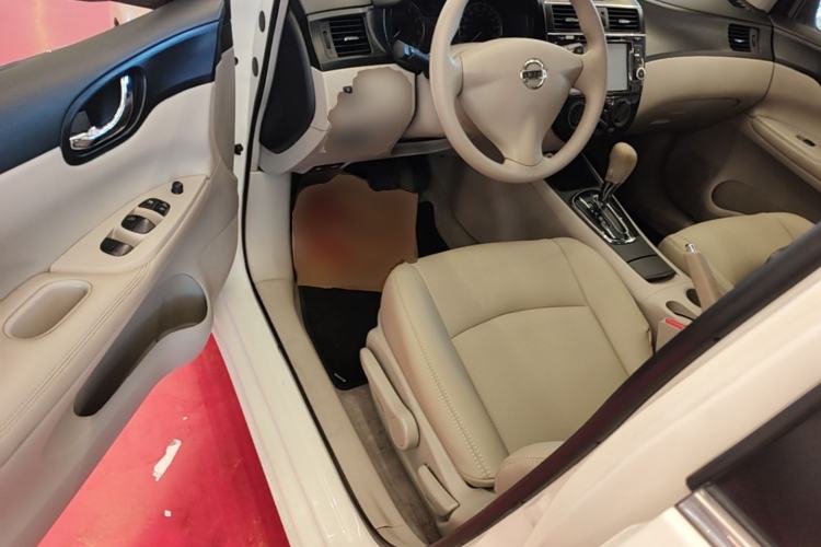 Used Nissan Tiida 2011 1.6L CVT Comfort Model

