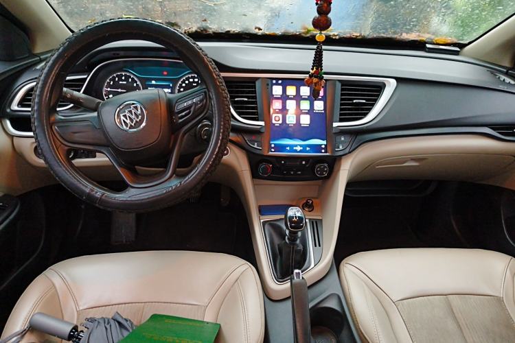 Used Buick GT 2017 15N Manual Elite Version Center Console