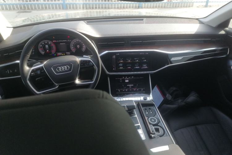 Used Audi A6 2020 allroad quattro Explorer 55 TFSI Prestige Off-Road Model