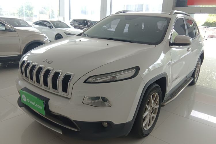 Used Jeep Cherokee 2017 2.0L Superior Edition