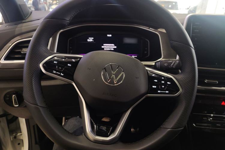 Used Volkswagen T-ROC 2024 300TSI DSG Two-Wheel-Drive Chen Guang Edition Steering Wheel