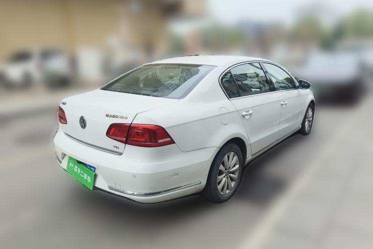 Used Volkswagen Magotan 2013 1.8TSI Premier Model Rear Right 45 Deg