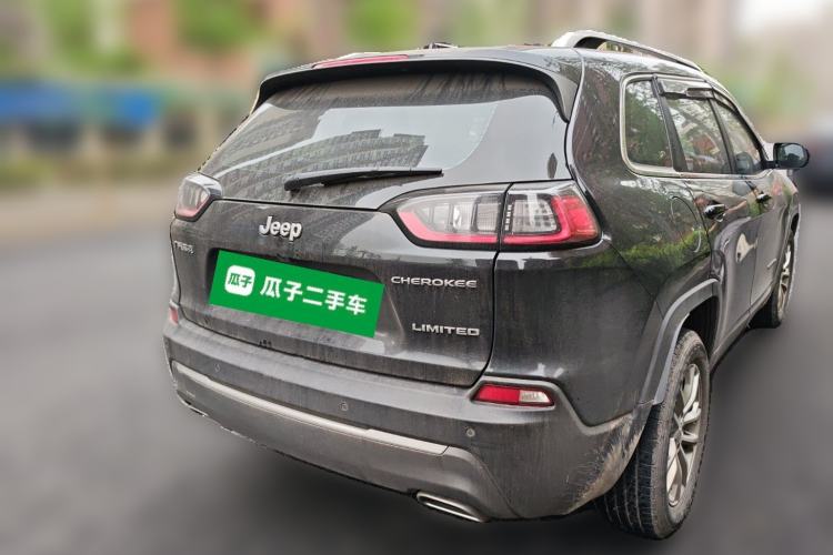 Used Jeep Cherokee 2019 2.0T Two-Wheel Drive Smart Enjoyment Version China VI