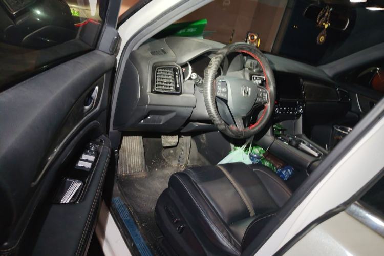 Used Honda UR-V 2020 370TURBO Two-Wheel Drive Luxury Edition
