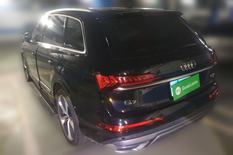 Used Audi Q7 2020 55 TFSI quattro S line sports model
