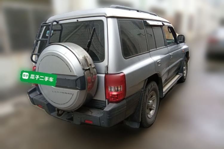 Used Leopaard Q6 2015 2.4L Manual Two-Wheel-Drive Elite Model
