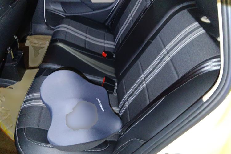 Used Volkswagen Polo 2011 1.6L Manual ZhiShang Edition
