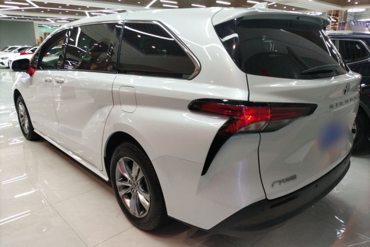 Used Toyota SIENNA 2024 2.5L Hybrid Comfort Edition Rear Left 45 Deg