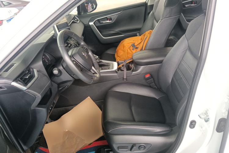 Used Toyota RAV4 2021 2.0L CVT Two-Wheel Drive Fashion PLUS Edition