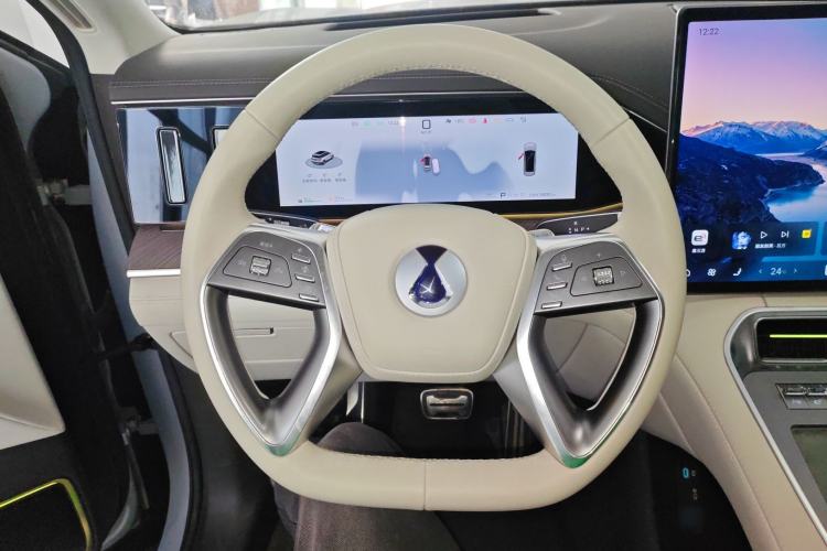 Used Denza N9 2025 Flagship Model Steering Wheel