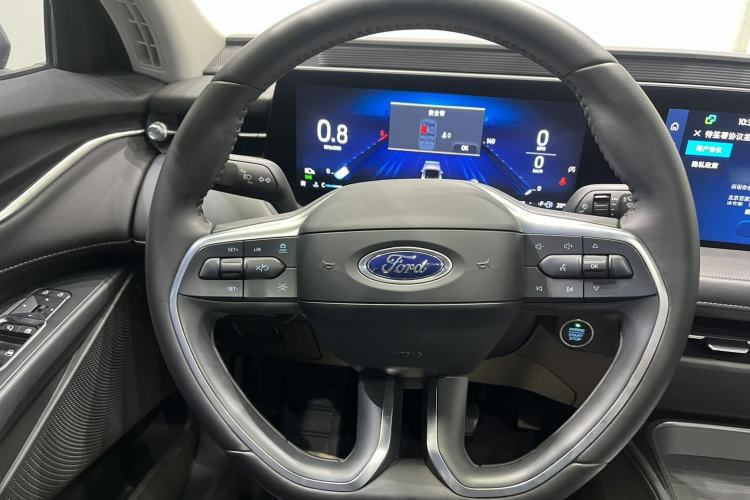 Used Ford Mondeo 2025 2.0T EcoBoost Luxury Version
