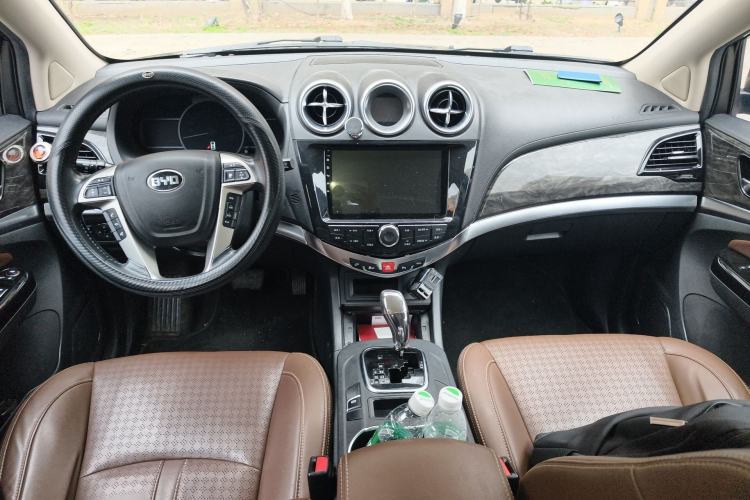 Used BYD S7 2017 2.0T Automatic Luxury Model