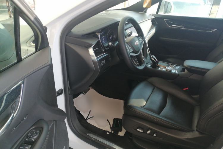 Used Cadillac XT5 2022 2.0T Two-Wheel Drive Luxury Version
