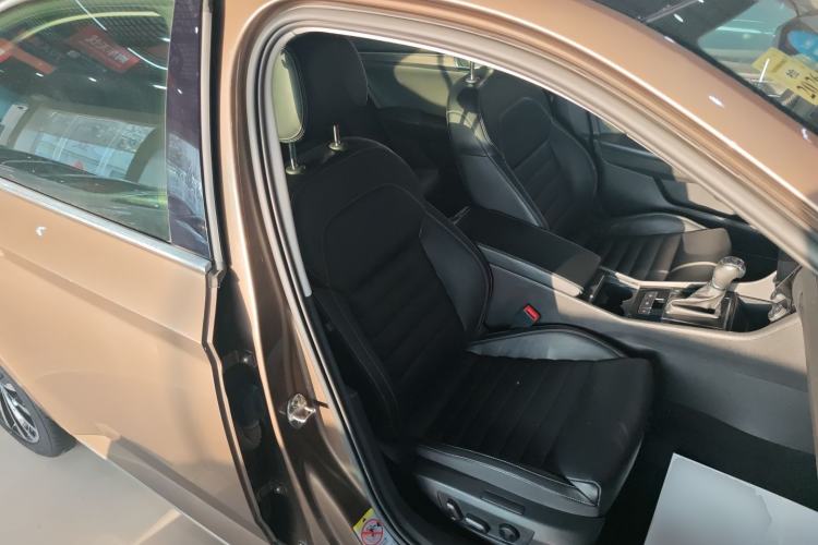 Used Skoda Superb 2018 TSI330 DSG Luxury Edition China V Standard Right Front Seat