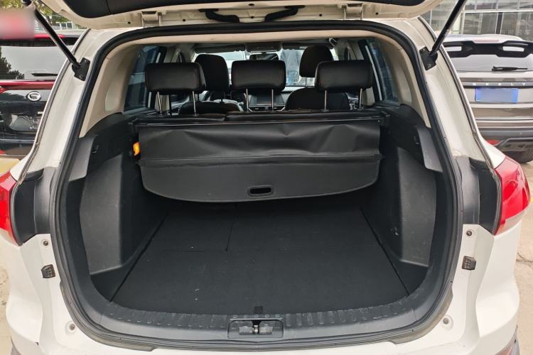 Used Zotye Domy X5 2015 1.5T Manual Luxury Version China IV Standard