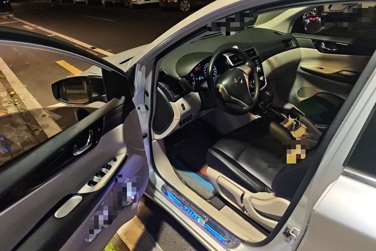 Used Nissan Tiida 2016 1.6L CVT Joyride Edition
