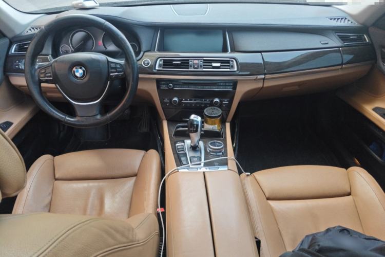 Used BMW 7 Series 2013 730Li Leading Model
