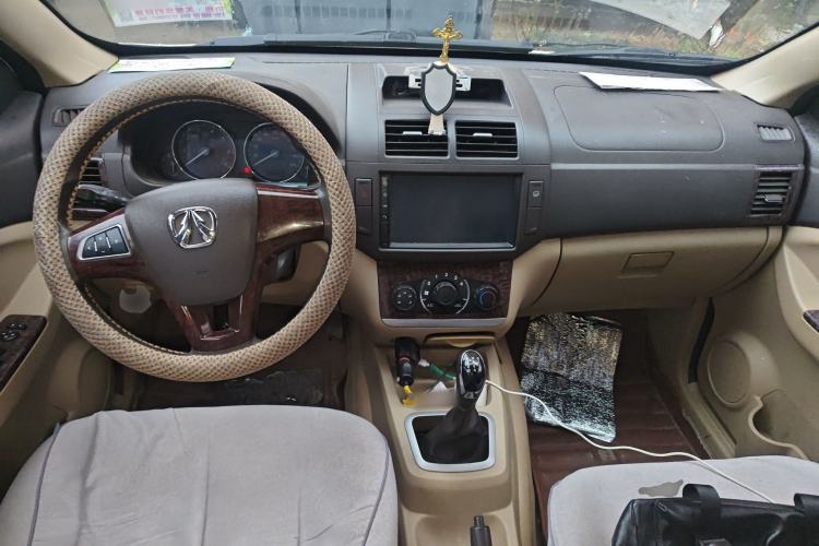 Used BAIC Weiwang M30 2015 1.5L Comfort version DAM15
