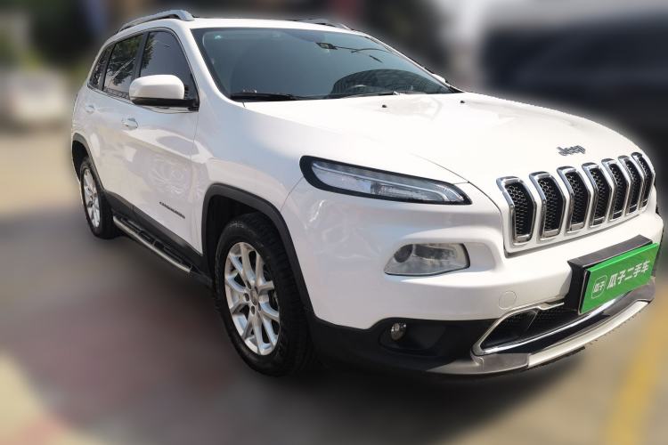 Used Jeep Cherokee 2017 2.0L Superior Edition