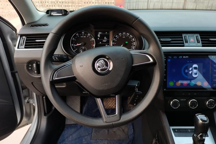 Used Skoda Octavia 2017 1.6L Automatic Chuanxing Edition
