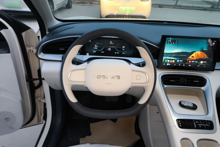 Used Geely Galaxy Geome 2026 Model 310km Youth Edition Steering Wheel