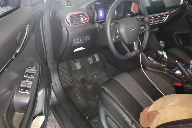 Used Oshan X5 2021 Revised Version 1.6L Manual Luxury Edition
