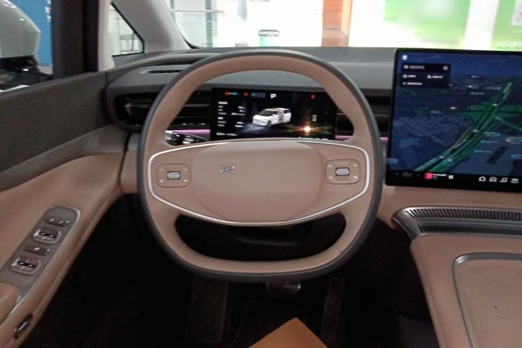 Used XPeng X9 2025 740 Ultra-Long Range Max
