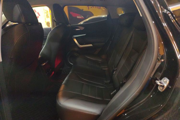 Used Wey VV5 2020 1.5T Two-Wheel Drive Color Pioneer
