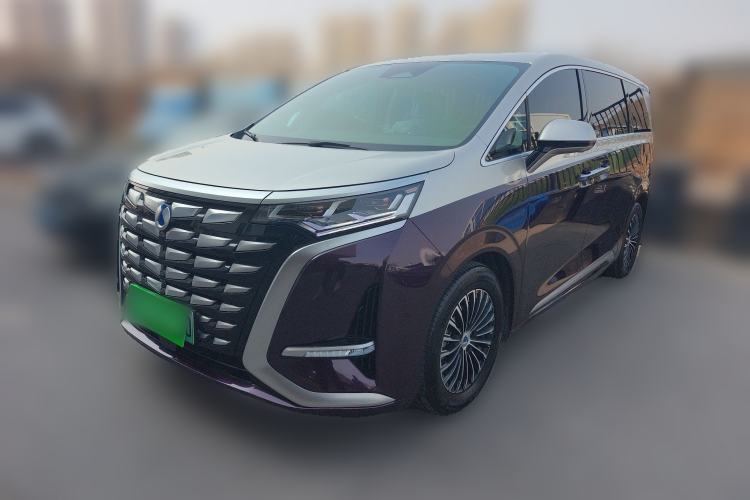 Used Denza D9 2022 DM-i 1040 Prestige Model