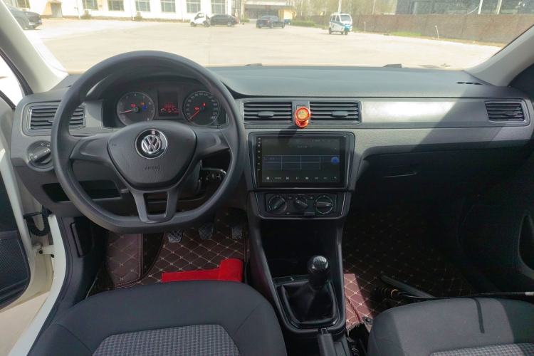 Used Volkswagen Santana 2018 1.5L Manual Fashion Edition Center Console