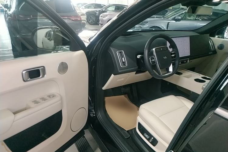 Used Li Auto L8 2024 Max
