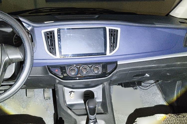 Used FORTHING Lingzhi 2023 M5 1.6L Comfort Edition 7-Seater