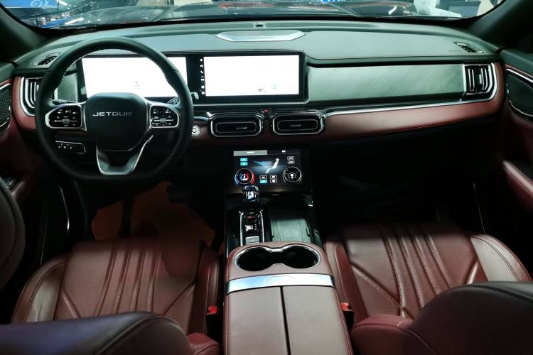 Used JETOUR X70 PLUS 2025 1.5T Luxury Dynamic Edition 5 Seats