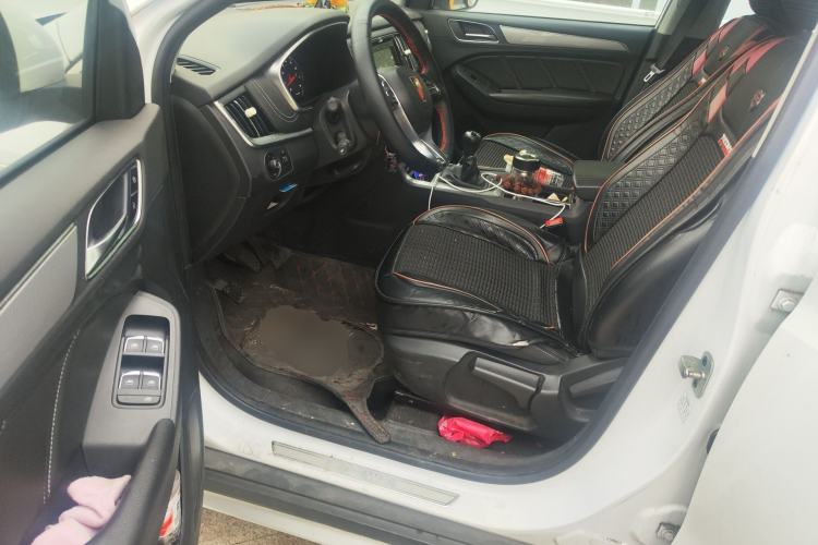 Used Roewe RX5 2018 20T Two-Wheel Drive Manual Flagship Edition Driver Seat