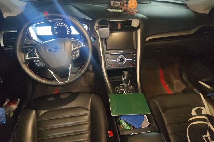 Used Ford Mondeo 2013 2.0L GTDi 200 Luxury Model
