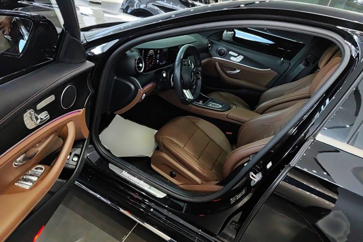 Used Mercedes-Benz E-Class New Energy 2021 E 350 e L Plug-in Hybrid Sports Sedan
