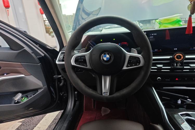 Used BMW 3 Series 2023 325Li M Sport Package Steering Wheel