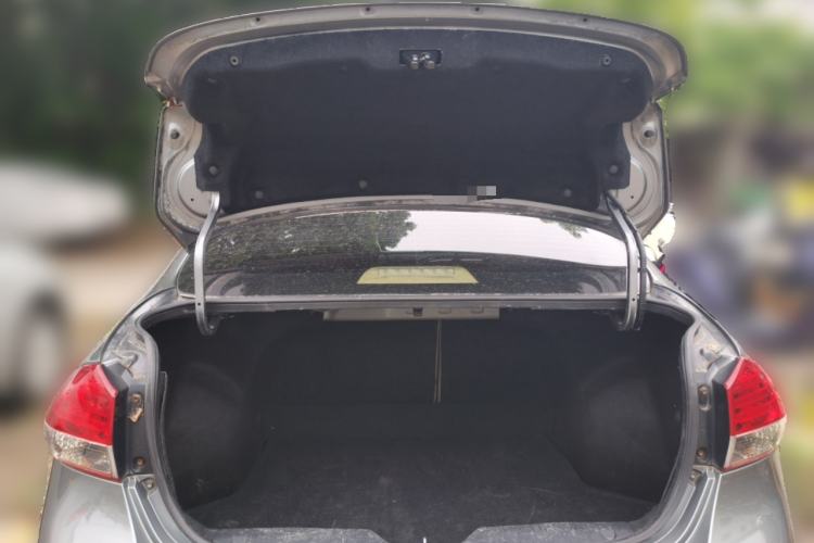 Used Suzuki Alivio 2015 1.6L Manual Comfort Model Trunk