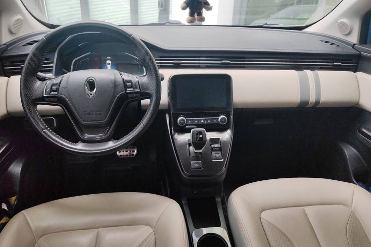 Used ORA iQ 2018 High-Range Version Smart Connectivity Model